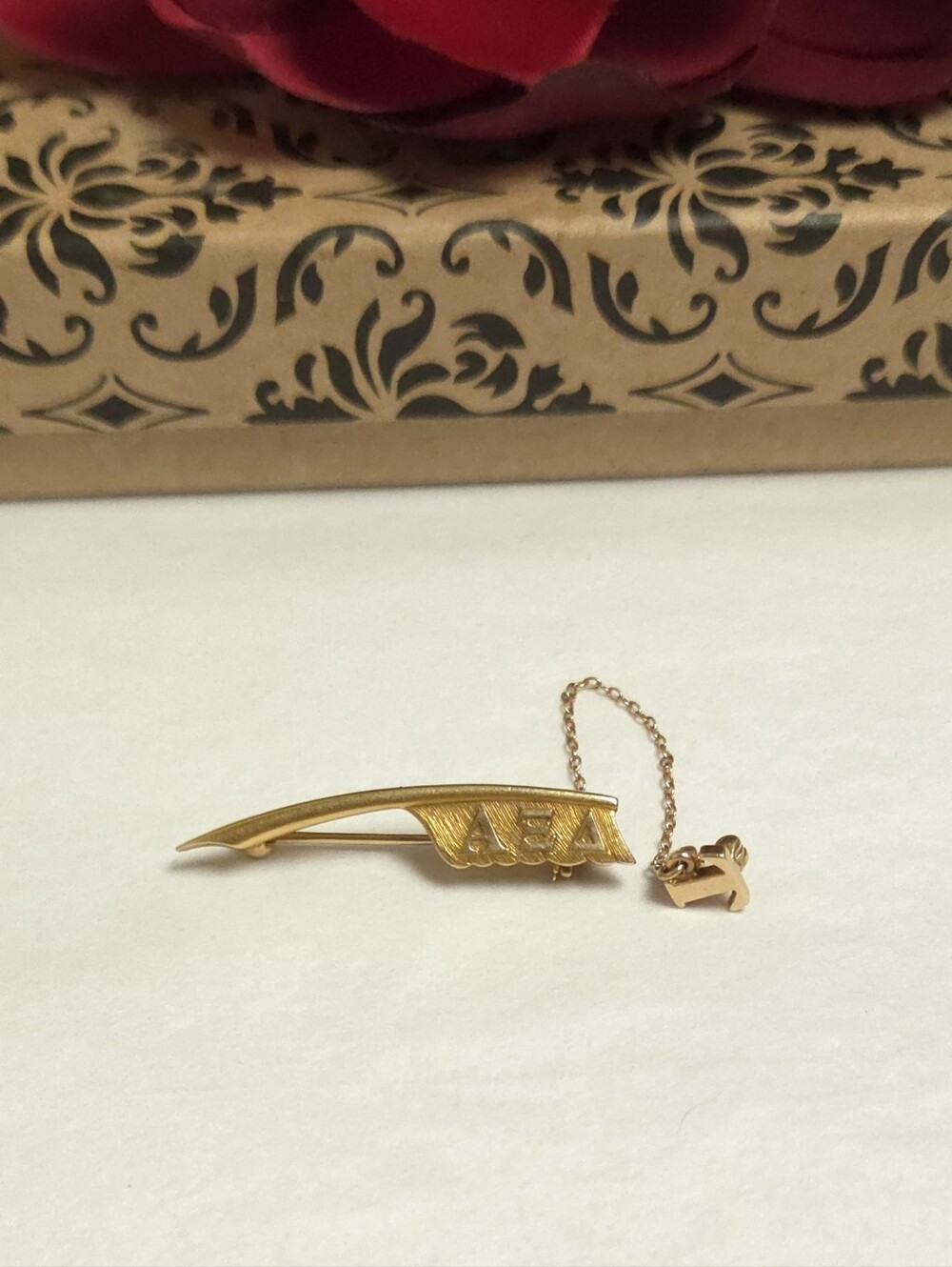 Vintage 14K Gold Alpha Xi Delta Sorority Quill Pin Gold Chain & Gold Letter T